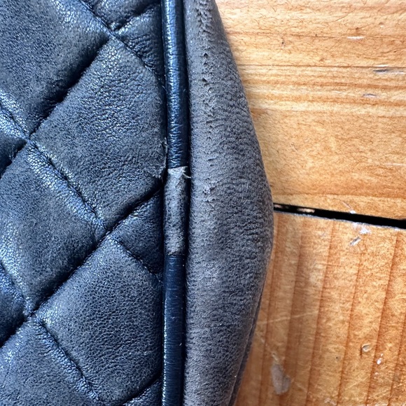 Elegant Vintage Black Quilted Evening Bag - Picture 5 of 5